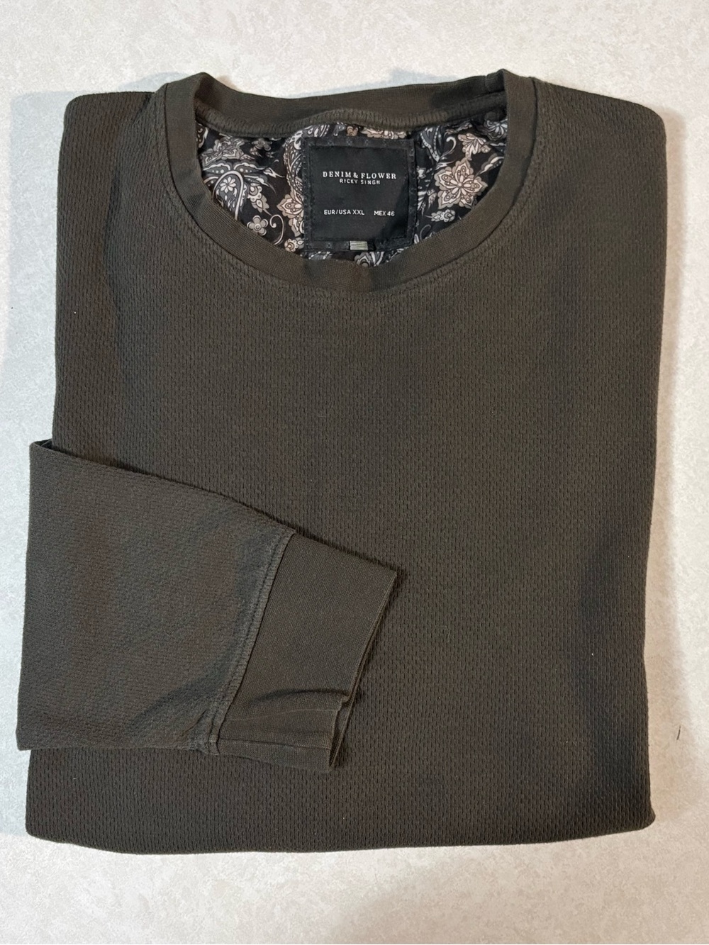 Denim & Flower Olive Green Crewneck with Floral Neck Lining